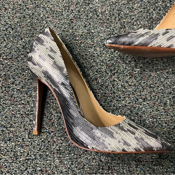 SCHUTZ Grey Black White Metallic Leather Snakeskin Print Pumps Stiletto Heel 6.5 - Picture 3 of 16